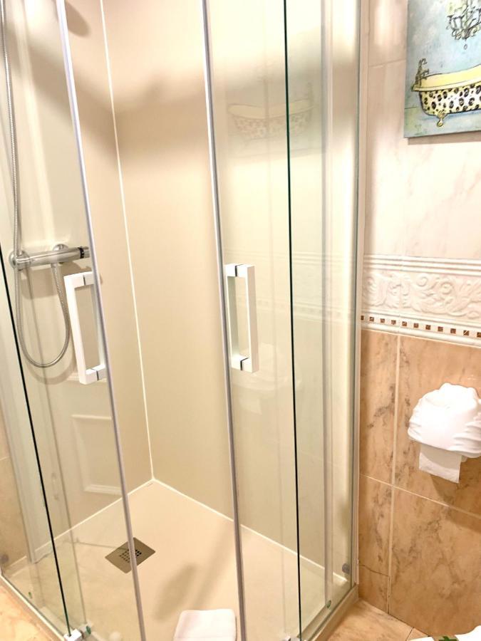 Hostal Boutique Puerta Del Sol Torrelavega Ngoại thất bức ảnh