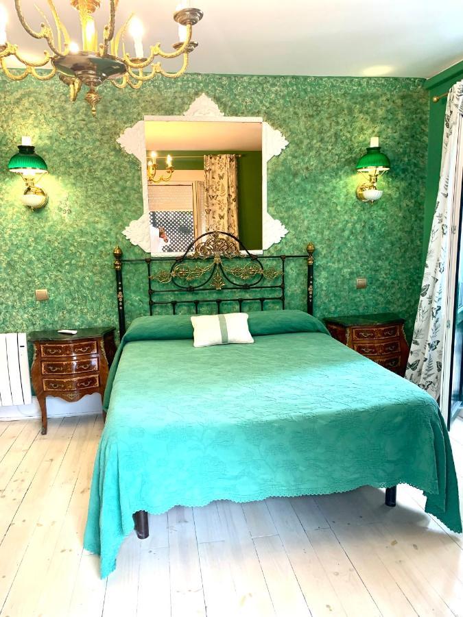 Hostal Boutique Puerta Del Sol Torrelavega Ngoại thất bức ảnh